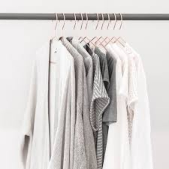 clothedbyari